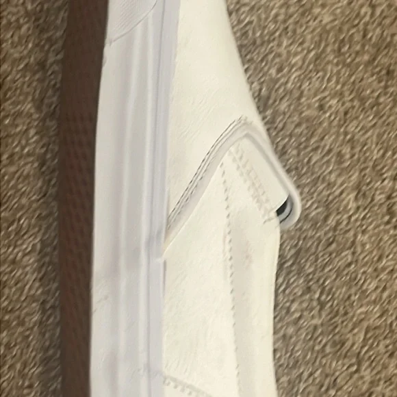Vans Men’s  size 13 Never worn but few spots and cracks in color due to storage - Picture 8 of 8